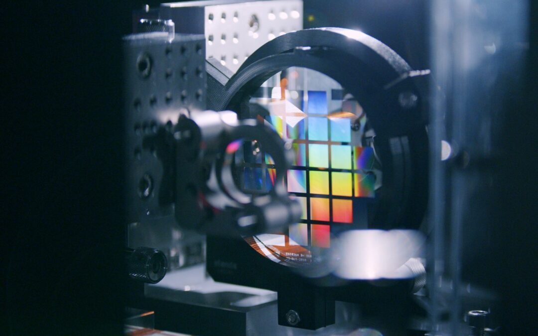 Diamond-Based Lasers: „Resonate Bright Like a Diamond“